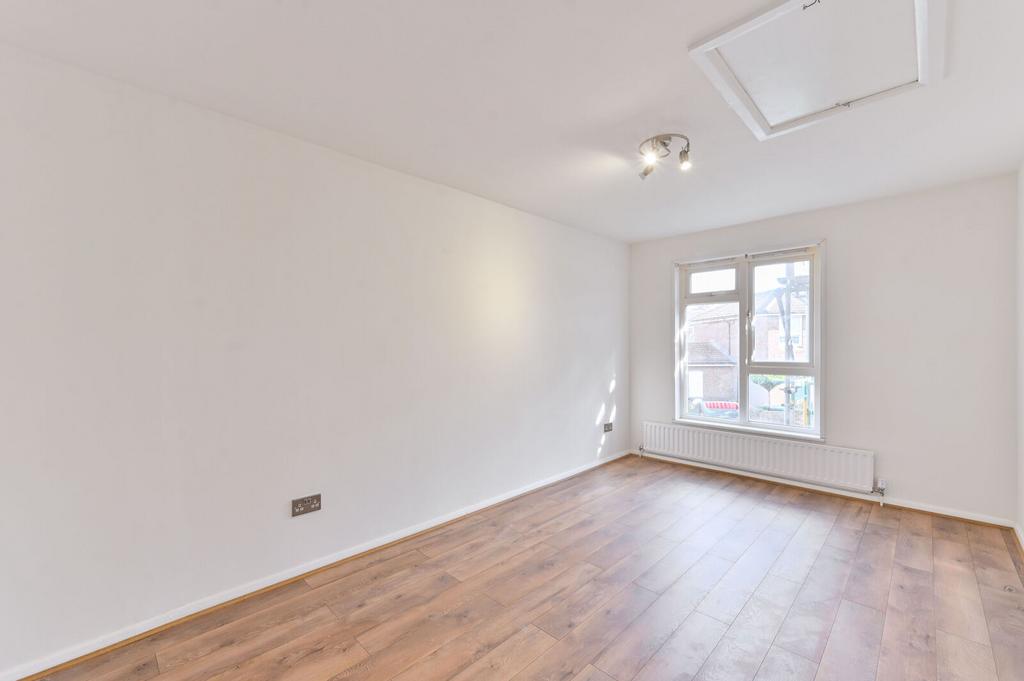 Apartment in London - More