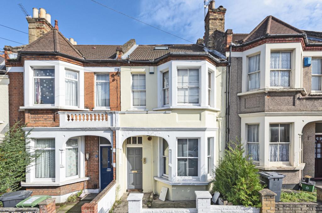 House in London - View 3