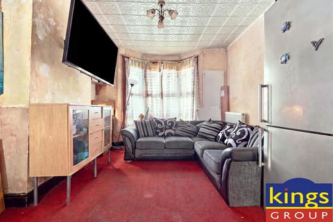2 bedroom terraced house for sale, Hawthorne Road, Walthamstow