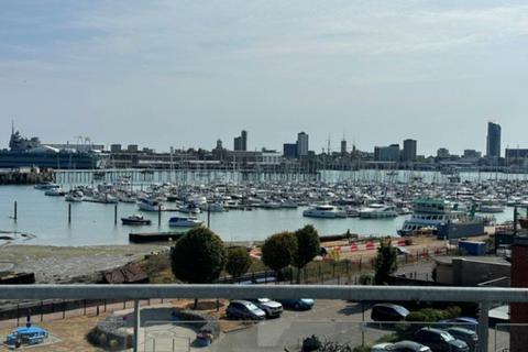 2 bedroom flat for sale, Sanderling Lodge, Mumby Road, Gosport