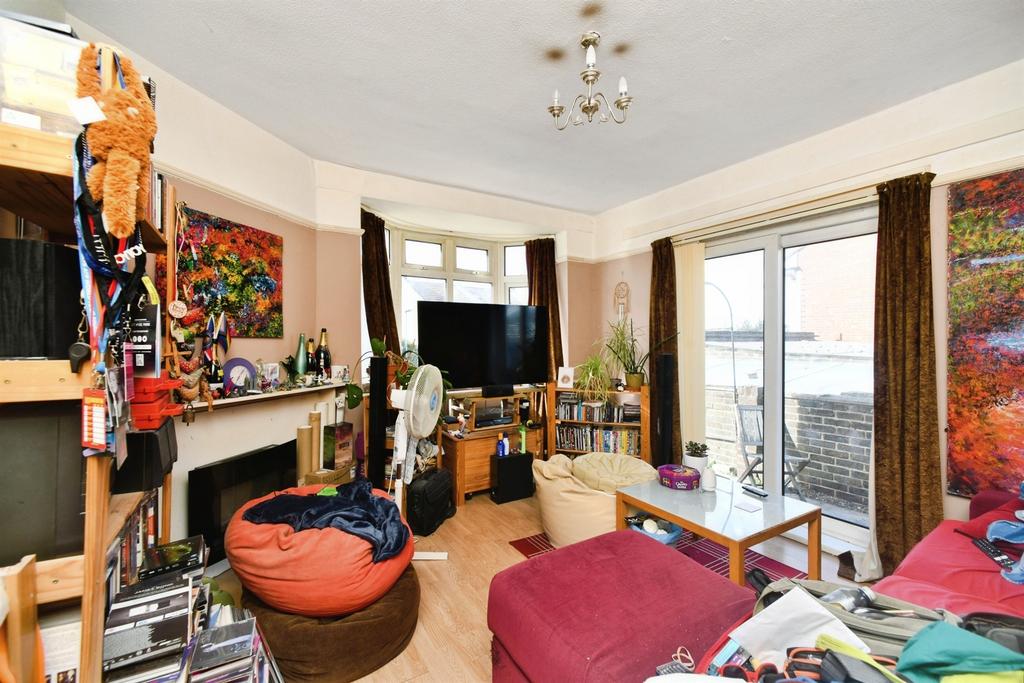 House in Brighton, Hollingdean - More