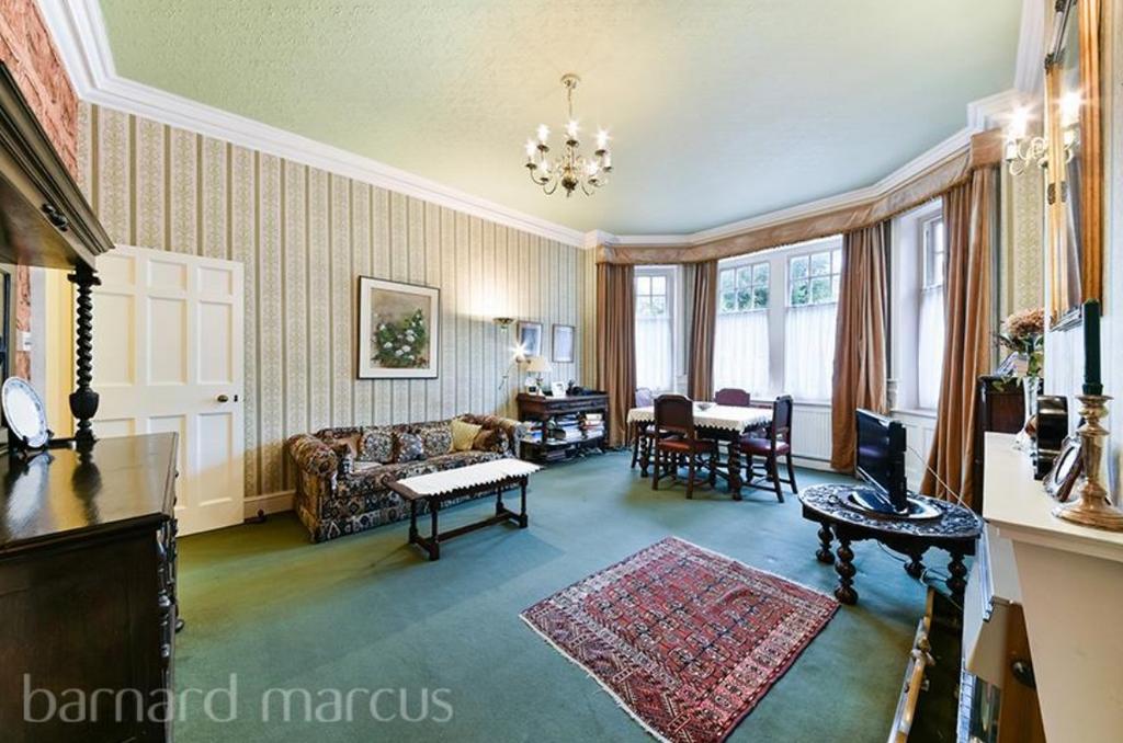 Apartment in Ealing - View 5