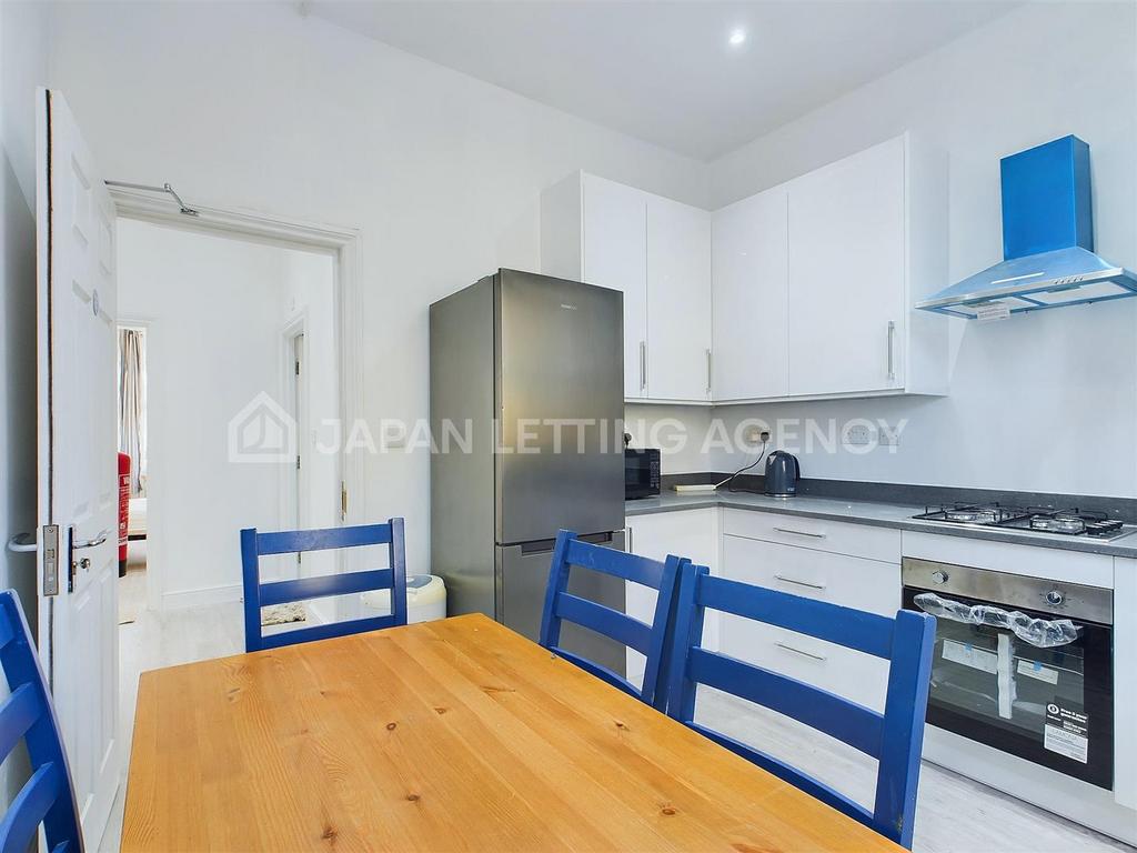 House in London - View 4