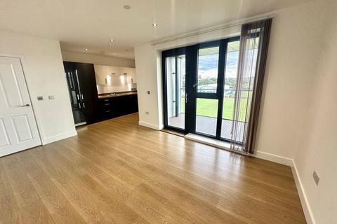2 bedroom apartment to rent, Lingfield Apartments, Parade Gardens, E4