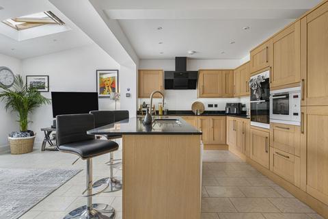 4 bedroom semi-detached house for sale, Glenhurst Avenue, Bexley