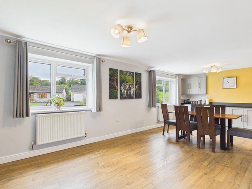 House in Carmarthen - View 4