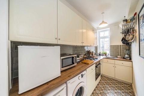 1 bedroom flat to rent, Cleve Road, London NW6