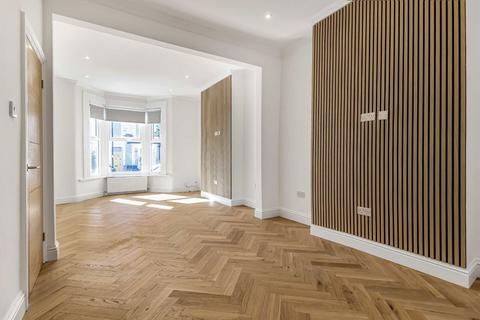 3 bedroom terraced house for sale, Corbyn Street, London N4
