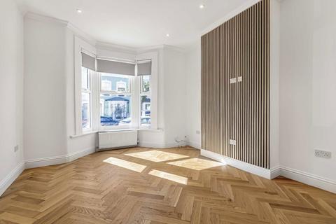 3 bedroom terraced house for sale, Corbyn Street, London N4