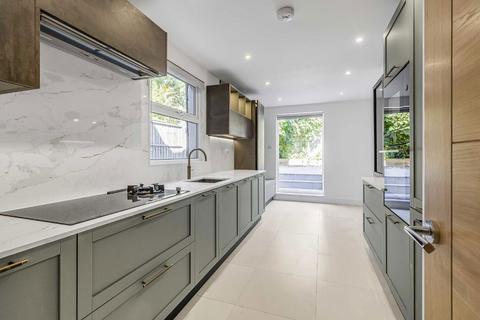 3 bedroom terraced house for sale, Corbyn Street, London N4