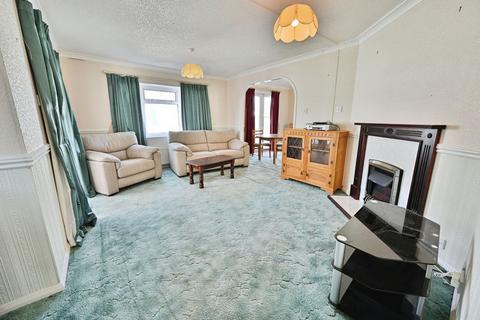 2 bedroom property for sale, Wildwood Park, Cirencester