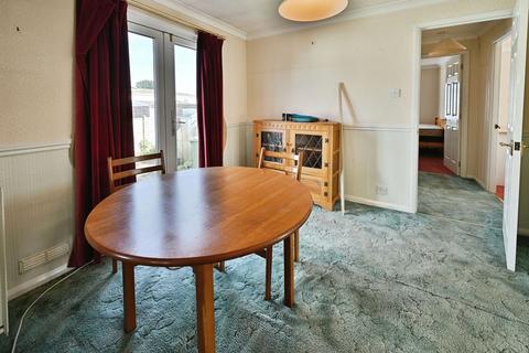 2 bedroom property for sale, Wildwood Park, Cirencester