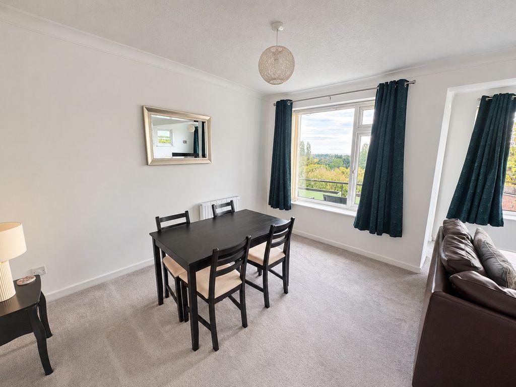 Apartment in Sutton Coldfield - View 4