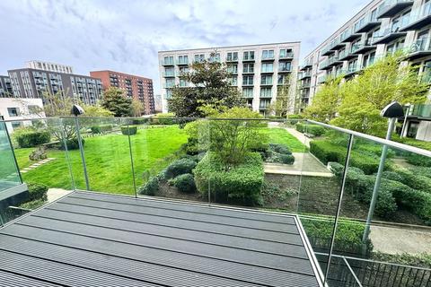 Studio to rent, Caravel House, Royal Crest Avenue, E16