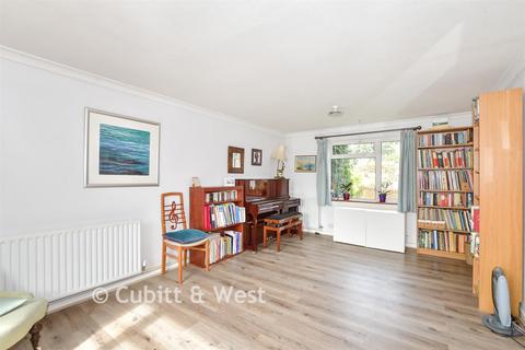 3 bedroom end of terrace house for sale, Newton Road, Haywards Heath RH16