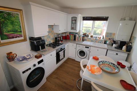 2 bedroom flat for sale, Tattenhoe, Milton Keynes MK4