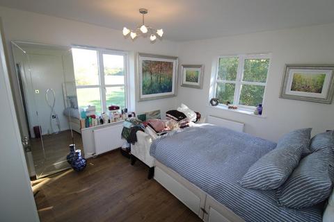 2 bedroom flat for sale, Tattenhoe, Milton Keynes MK4