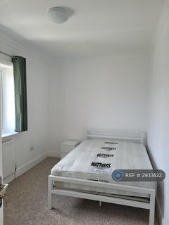 1 bedroom in a house share to rent, Moremead Road, London, SE6