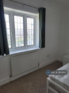 1 bedroom in a house share to rent, Moremead Road, London, SE6