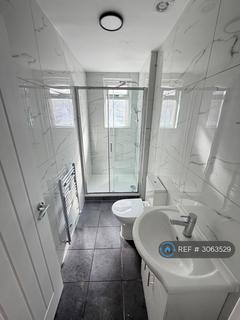 3 bedroom semi-detached house to rent, Eastcote Road, Harrow, HA2