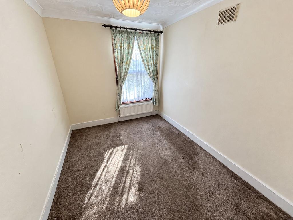 House in Greater London - More