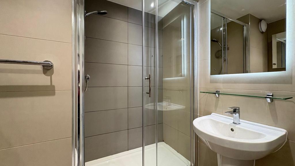 Apartment in Bristol, City of Bristol - View 3