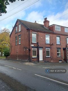 2 bedroom end of terrace house to rent, Henley Road, Leeds, LS13