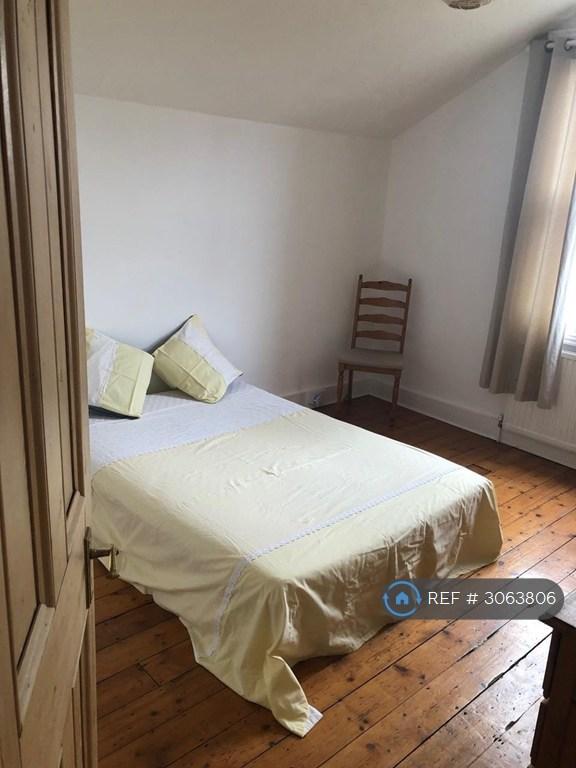 Apartment in London - View 3