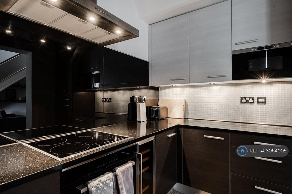 Apartment in Liverpool - View 3