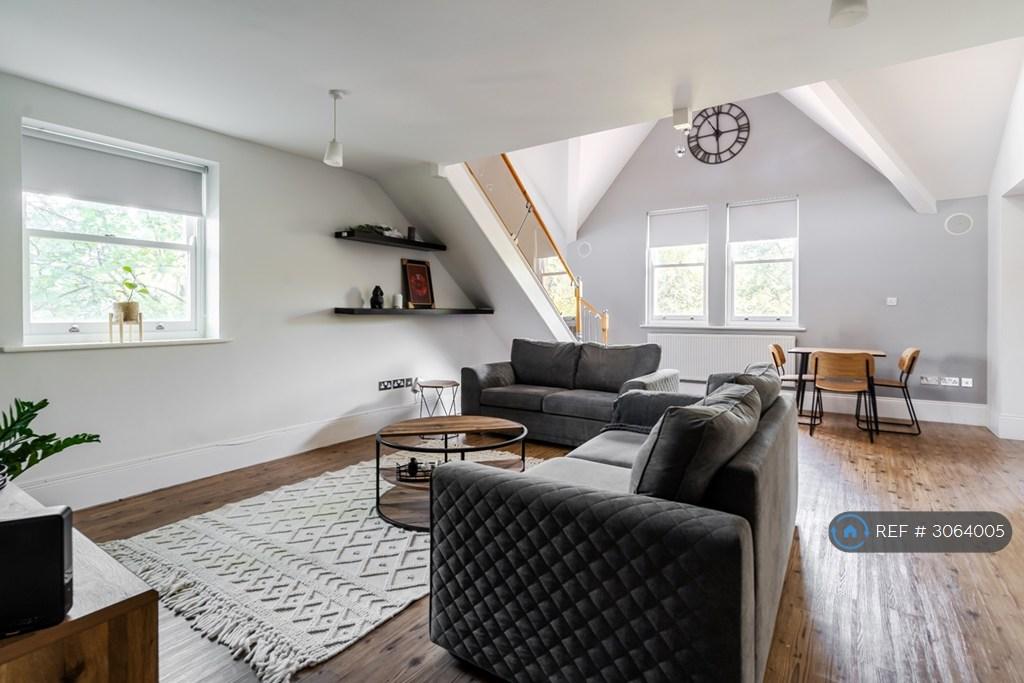 Apartment in Liverpool - More