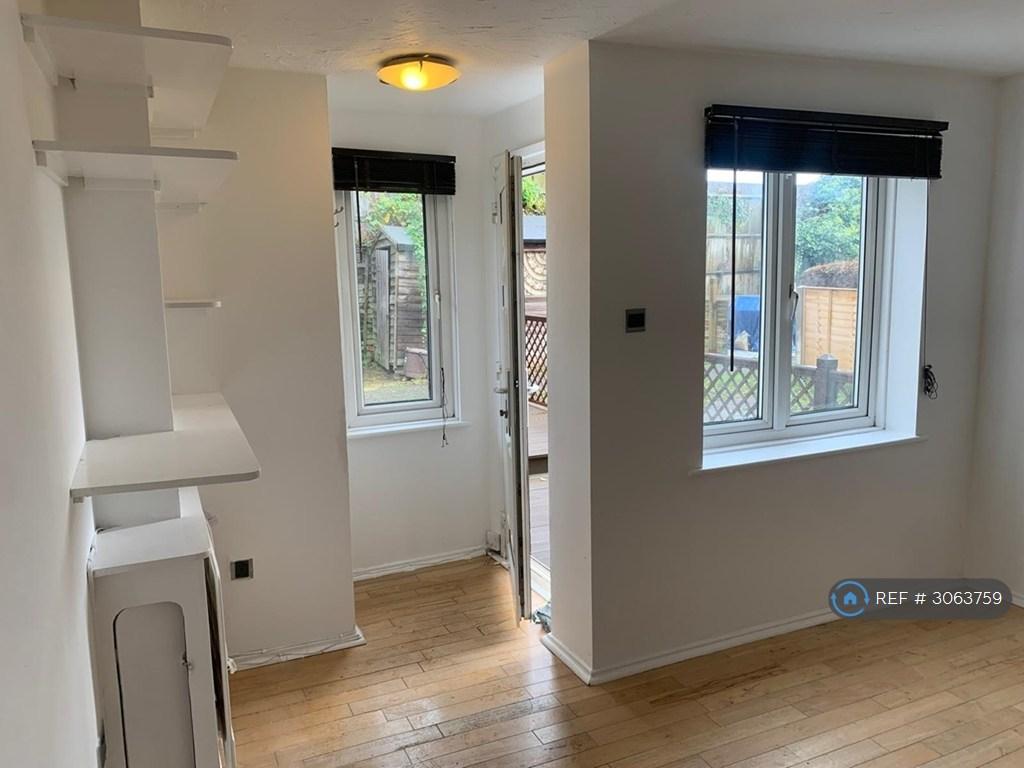 House in Barnet - View 4