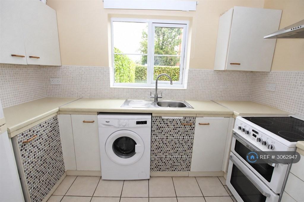 Apartment in Dartford - View 5