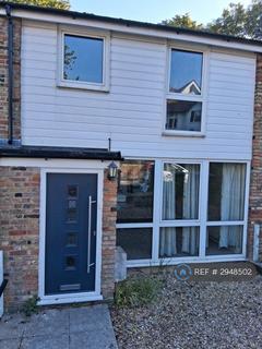 3 bed terraced house for rent in Maybrook Gardens, High Wycombe, HP13