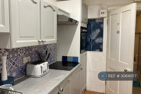 1 bedroom flat to rent, Maer Down, Bude, EX23