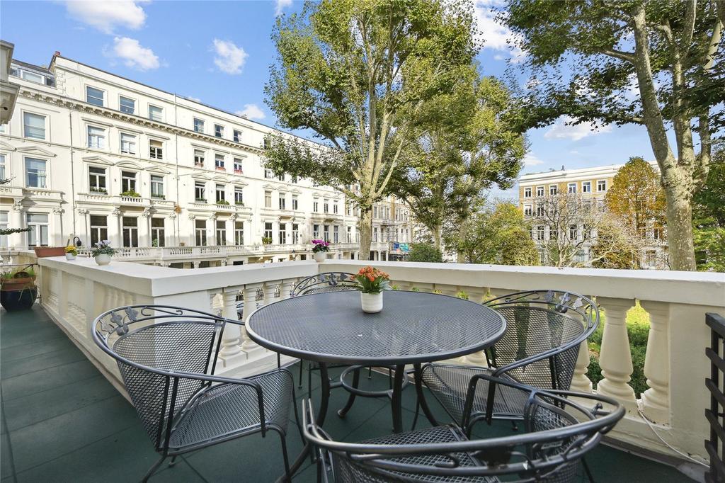 Apartment in London - View 3