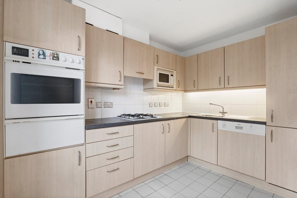 Apartment in London - View 4