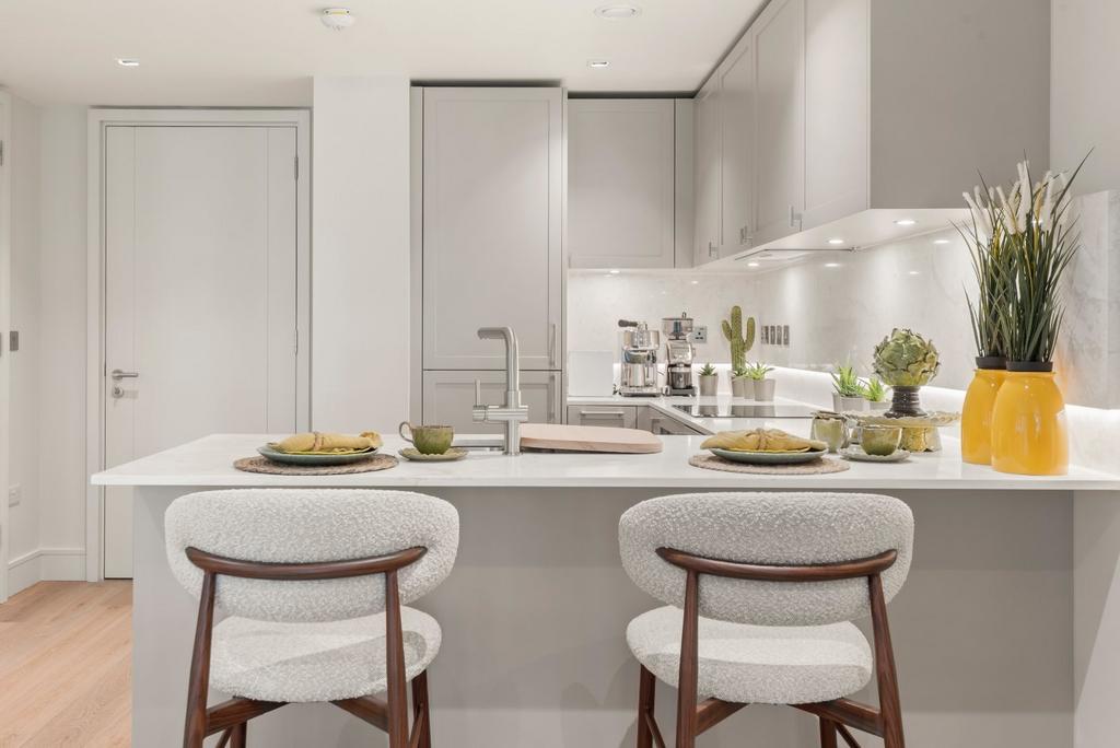Apartment in London - View 5