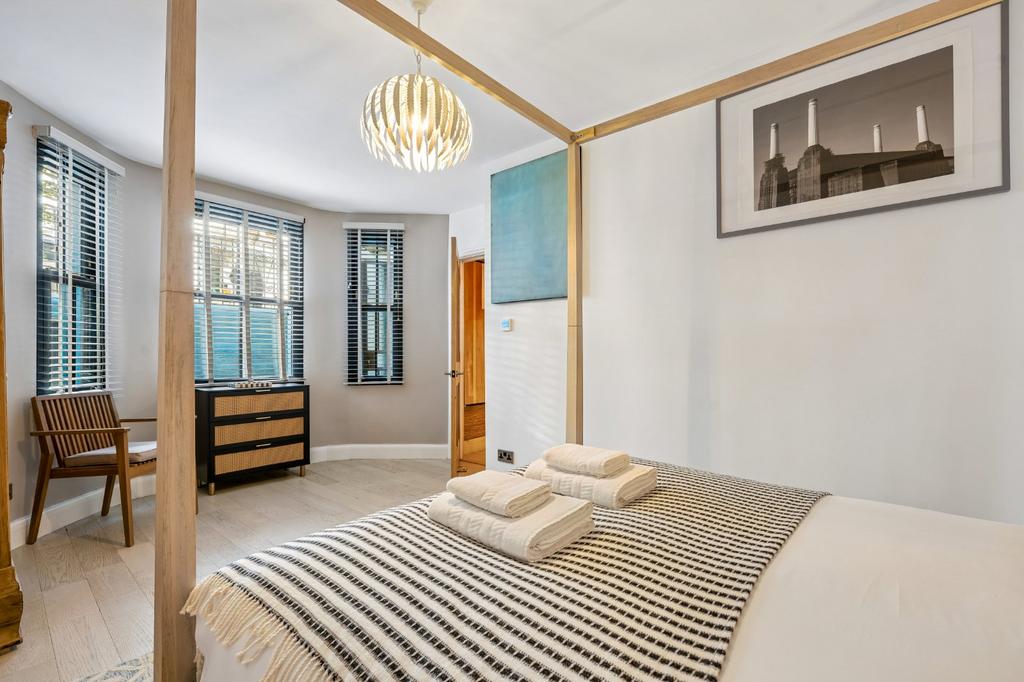 Apartment in London - View 3