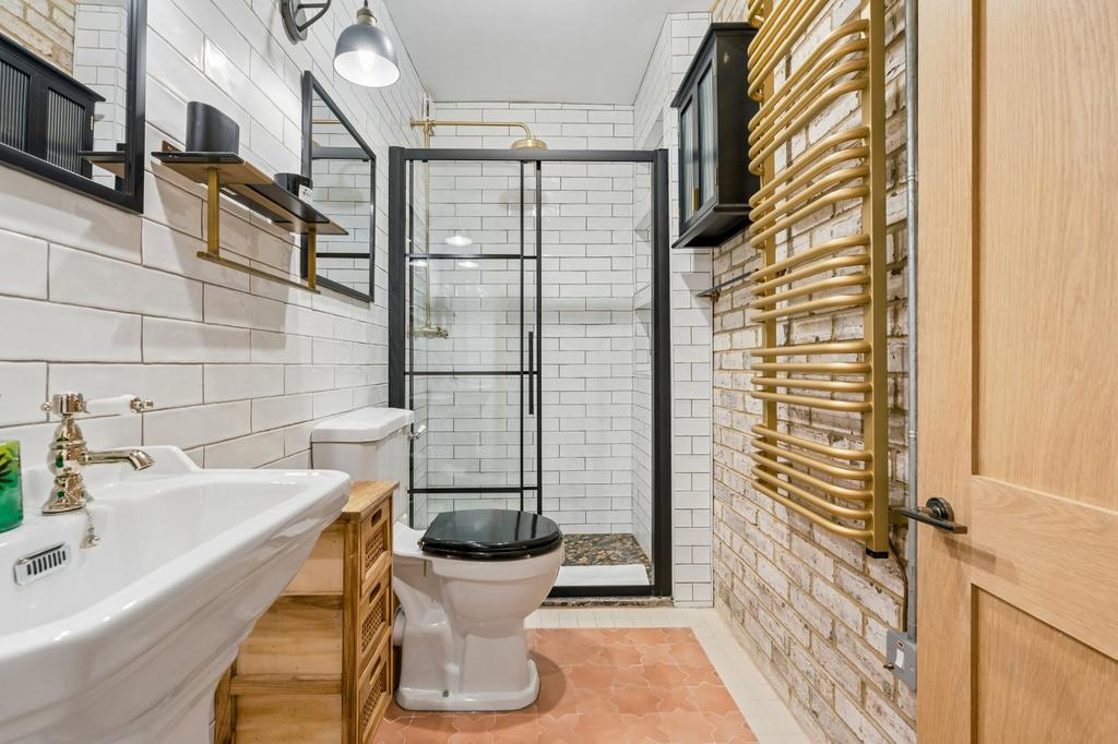 Apartment in London - View 5