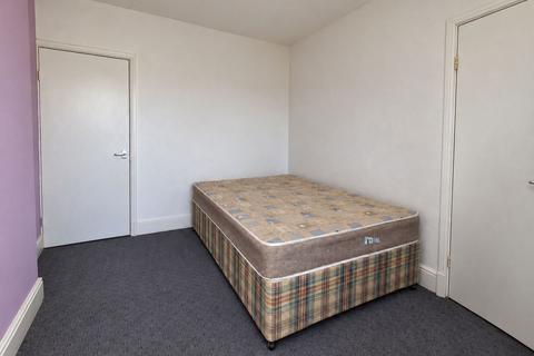 2 bedroom terraced house to rent, Moira Street, Belgrave, Leicester LE4