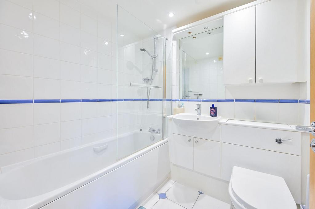 Apartment in London - More