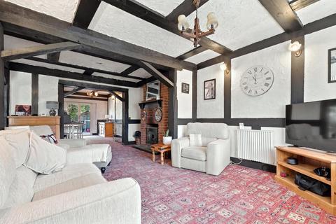 3 bedroom chalet for sale, Rawreth Lane, Rayleigh, SS6