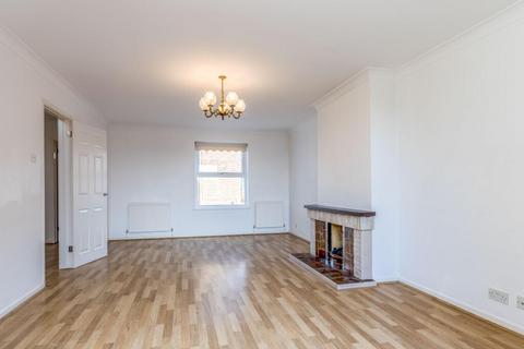undefined, Rochfords Gardens, Slough SL2