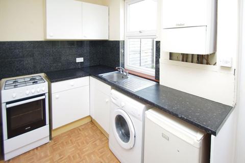 2 bedroom terraced house to rent, Chester Road, WD18 0LJ, Watford, WD18