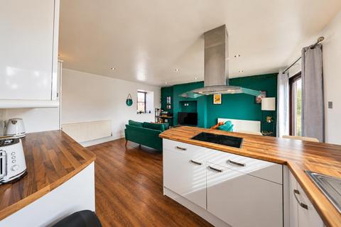 1 bedroom apartment for sale, Marine Wharf, Hull