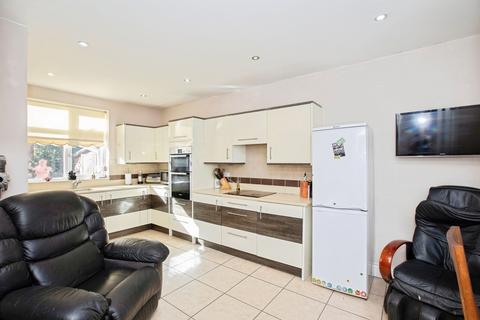 4 bedroom semi-detached house for sale, Ethelbert Gardens, Ilford, IG2