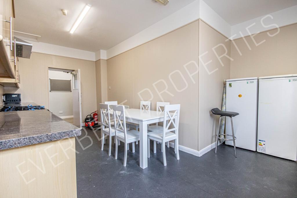 House in Newcastle upon Tyne - View 5