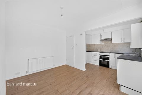 3 bedroom semi-detached house for sale, Kingston Road, New Malden
