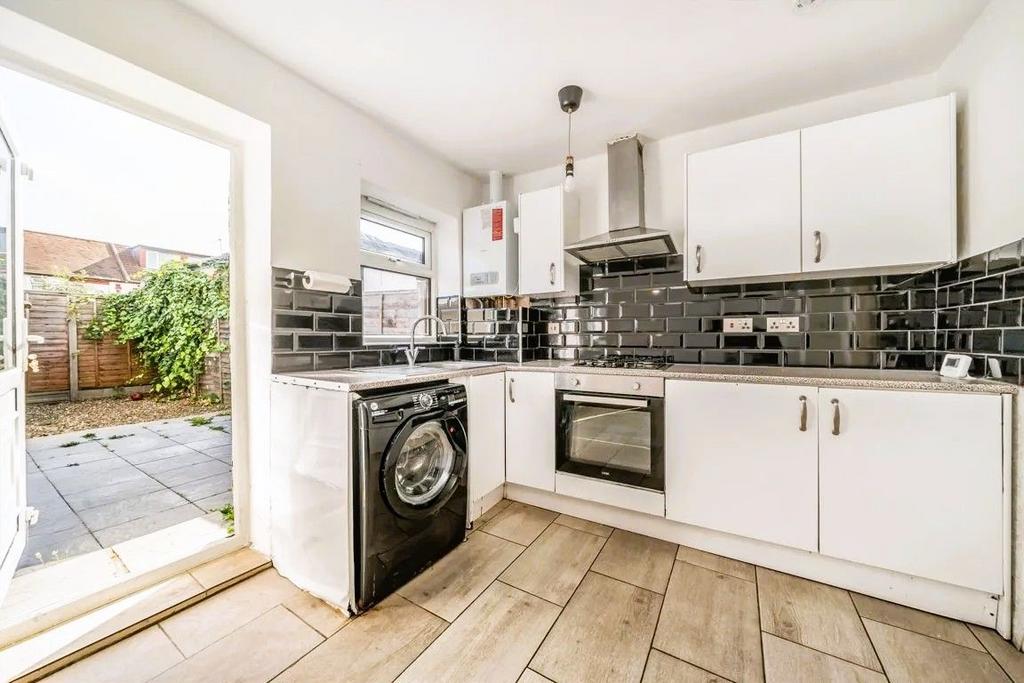 House in Wembley - More
