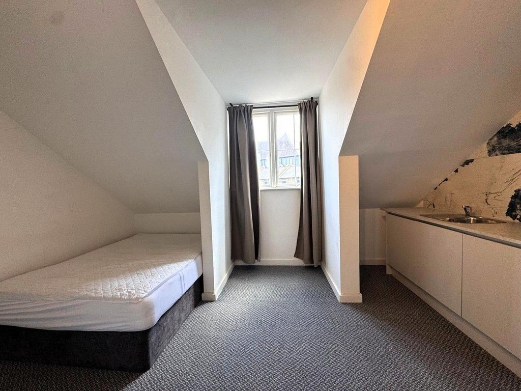 Apartment in London - View 2